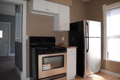 8 - Kitchen