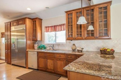 1421 E Sycamore Ave, El Segundo, CA 90245 - photo 2