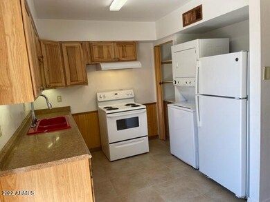 6610 S Lakeshore Dr unit C, Tempe, AZ 85283 - photo 4