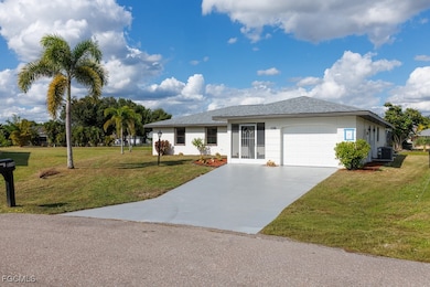 1136 Yachtsman Ln, Punta Gorda, FL 33983 - photo 2