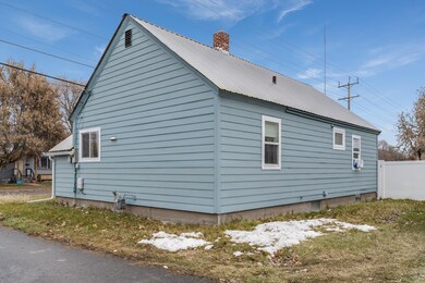 620 9th St W (5)