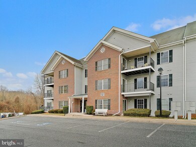 6516 Ridenour Way E unit 2D, Sykesville, MD 21784 - photo 3