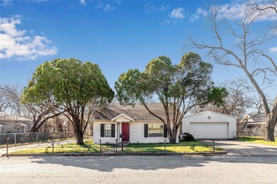 109 W 2nd St, Weatherford, TX 76086 - photo 2