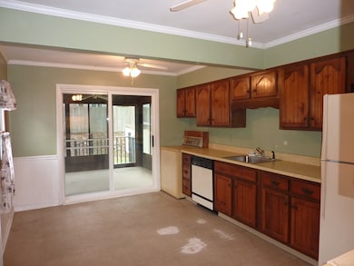 93 S Woodland Dr, Milford, CT 06460 - photo 5