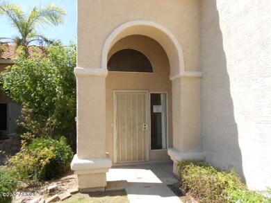 023-400175 Front Entry
