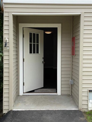 75 Allison St, Concord, NH 03301 - photo 2