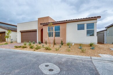 10381 Hanging Lake St, Las Vegas, NV 89166 - photo 3