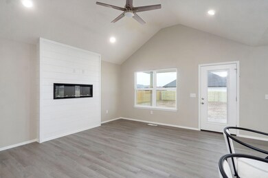 1213 S Antietam Rd, Republic, MO 65738 - photo 7