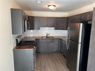 512 Penn St unit 1, Bath, PA 18014 - photo 3