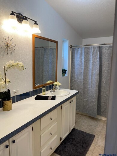 1310 Lincoln St SW, Albany, OR 97321 - photo 6