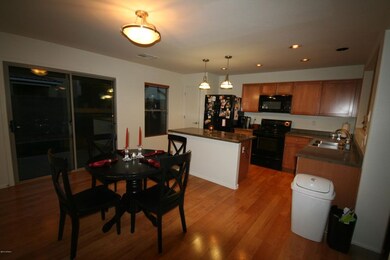 Eat-In Kitchen