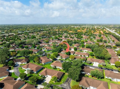 9870 Pecan Tree Dr unit B, Boynton Beach, FL 33436 - photo 5