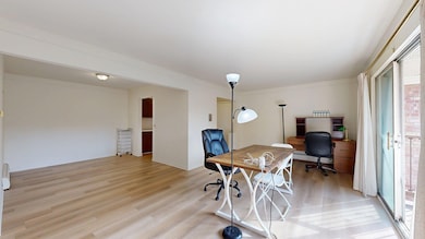 1257 Island Dr unit 203, Ann Arbor, MI 48105 - photo 2