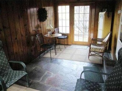 92 Ferrante Ave, Greenfield, MA 01301 - photo 5