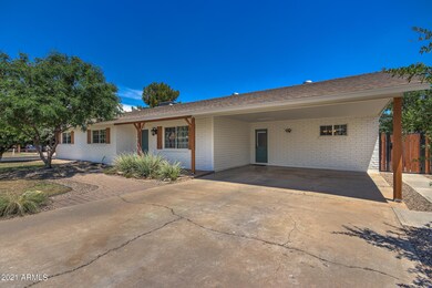146 W Hackamore Ave-6
