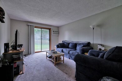 4 Knights Bridge Dr unit 104, Nashua, NH 03063 - photo 3