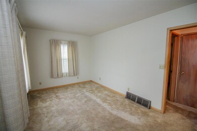 109 Main St, Center Point, IA 52213 - photo 6