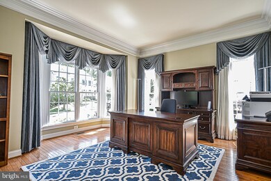 6318 Timarron Cove Ln, Burke, VA 22015 - photo 4