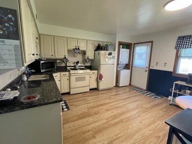 5171 Kitchen 2