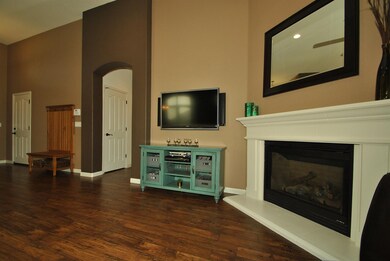 6532 E Simpson Ave, Fresno, CA 93727 - photo 4