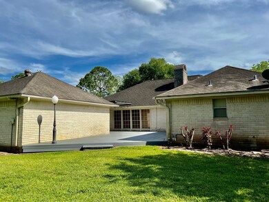 1700 Magnolia Ln, Richmond, TX 77469 - photo 2