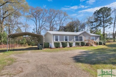 437 Burkhalter Cir, Claxton, GA 30417 - photo 3