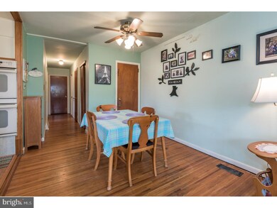 623 Turf Ln, Conshohocken, PA 19428 - photo 5