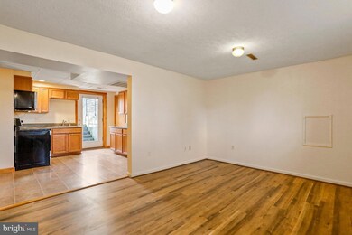 496 Royal Ave, Strasburg, VA 22657 - photo 6