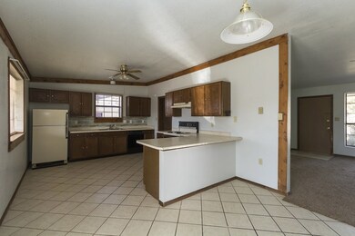 514 Plainview Dr, Alamogordo, NM 88310 - photo 5