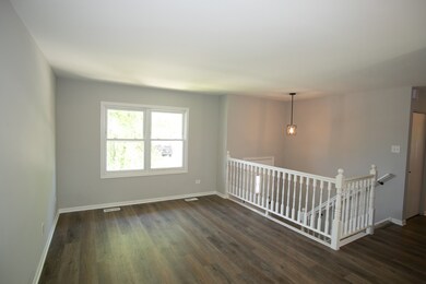 18117 Orleans Dr, Hazel Crest, IL 60429 - photo 4