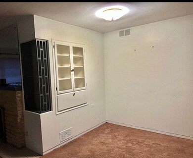 594 S Hillcrest Ave, Elmhurst, IL 60126 - photo 6