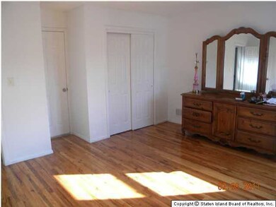 364 Caswell Ave, Staten Island, NY 10314 - photo 7