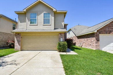 CLOSE VIEW FRONT HOUSE