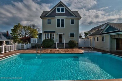 708 Throop St, Dunmore, PA 18512 - photo 3