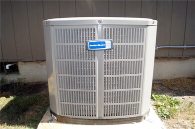 203 Kansas St SW, Orting, WA 98360 - photo 2