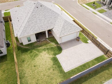 1817 W Saint Claire Ave, Edinburg, TX 78539 - photo 4