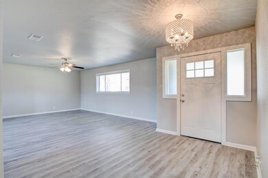 205 Circle Dr, Cleburne, TX 76033 - photo 2