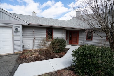 6 Baldwin Ln, Amherst, MA 01002 - photo 3