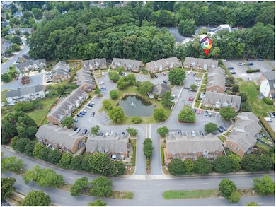 Beautiful townhome style condo development in the Great Bridge community.