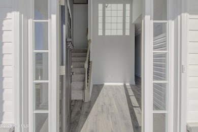 1852 Olde Towne Pointe Blvd, Jacksonville, NC 28544 - photo 2