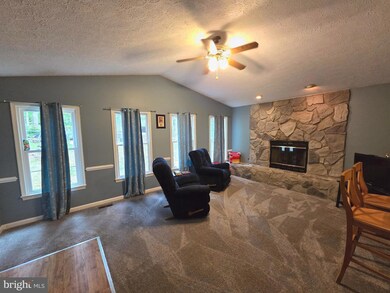 3702 Lakeview Pkwy, Locust Grove, VA 22508 - photo 4