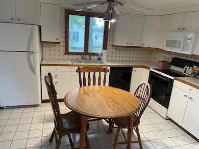 75 Brook Ave, Riverside, RI 02915 - photo 2