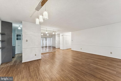 The Carlyle House unit 103, Arlington, VA 22204 - photo 6