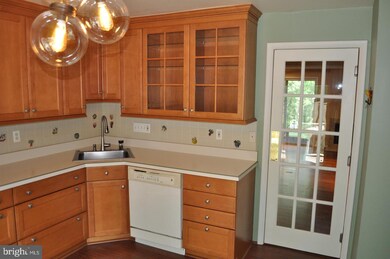 1922 Greenhaven Dr, Baltimore, MD 21209 - photo 4