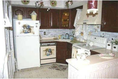 1 Johnson Dr, Allentown, NJ 08501 - photo 4