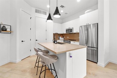 The Tyndall at Robertson Hill unit 421, Austin, TX 78702 - photo 4