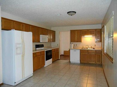 2903 Parkwood Dr, Rogers, AR 72756 - photo 2