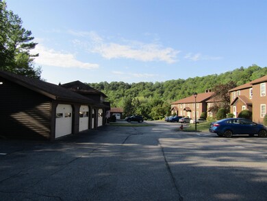 122 Batchelder St unit D28, Barre, VT 05641 - photo 3
