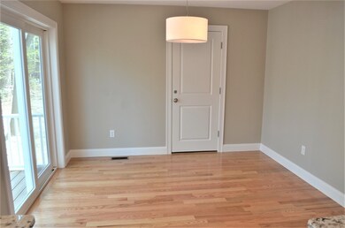 60 Danforth St unit B, Taunton, MA 02780 - photo 4