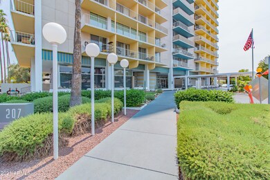 207 W Clarendon Ave 15F (4 of 34)